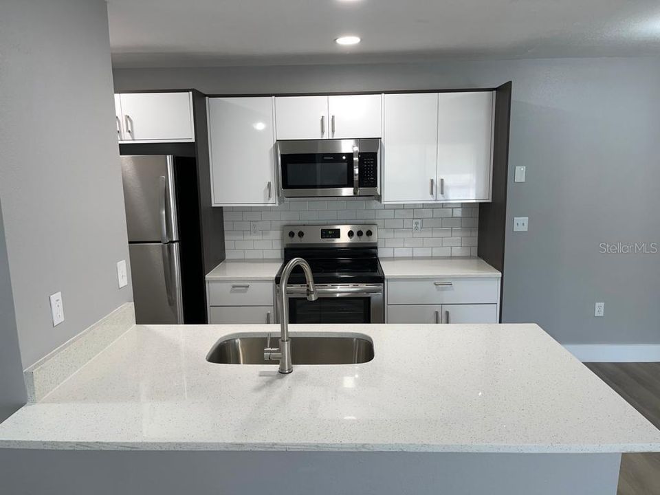 В аренду: $1,600 (2 спален, 2 ванн, 1019 Квадратных фут)