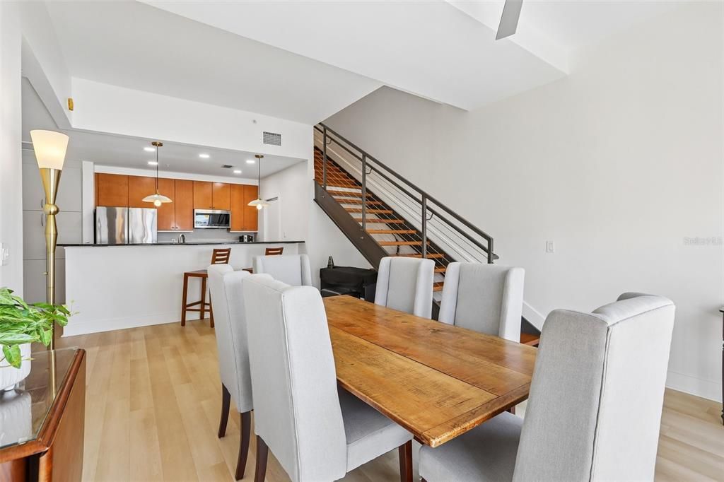 На продажу: $639,900 (2 спален, 2 ванн, 1442 Квадратных фут)