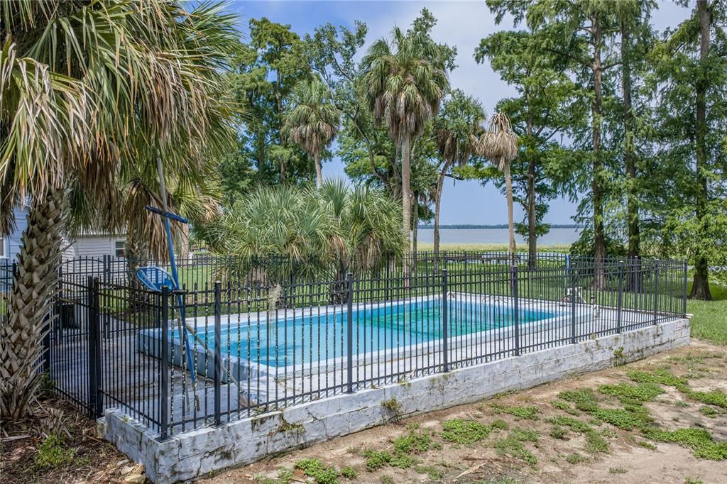 En Venta: $875,000 (6 camas, 4 baños, 2909 Pies cuadrados)