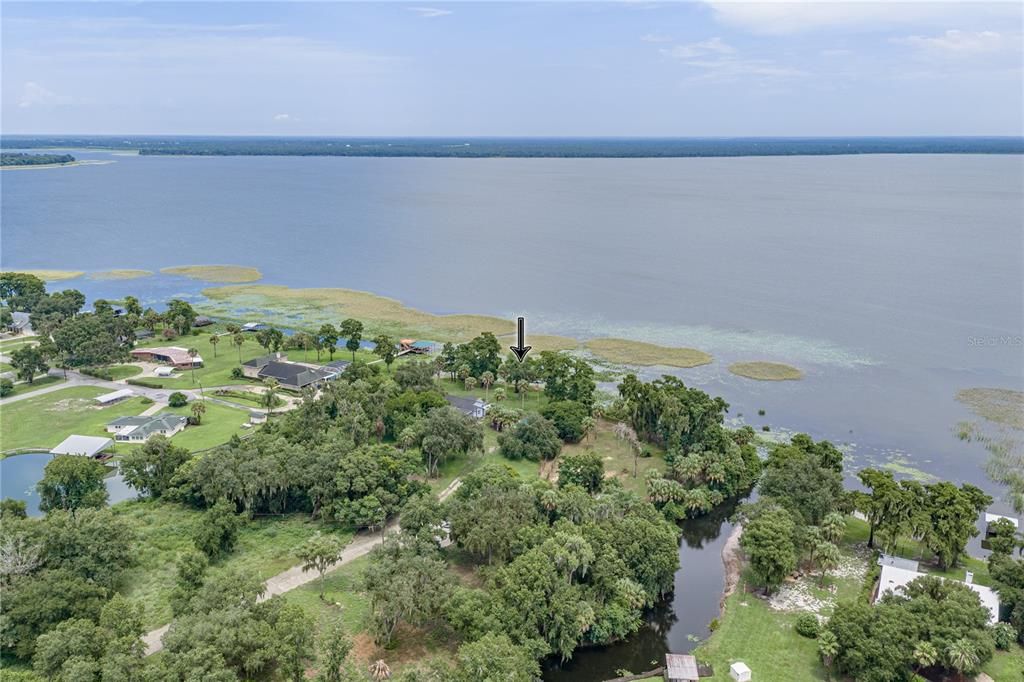 En Venta: $875,000 (6 camas, 4 baños, 2909 Pies cuadrados)