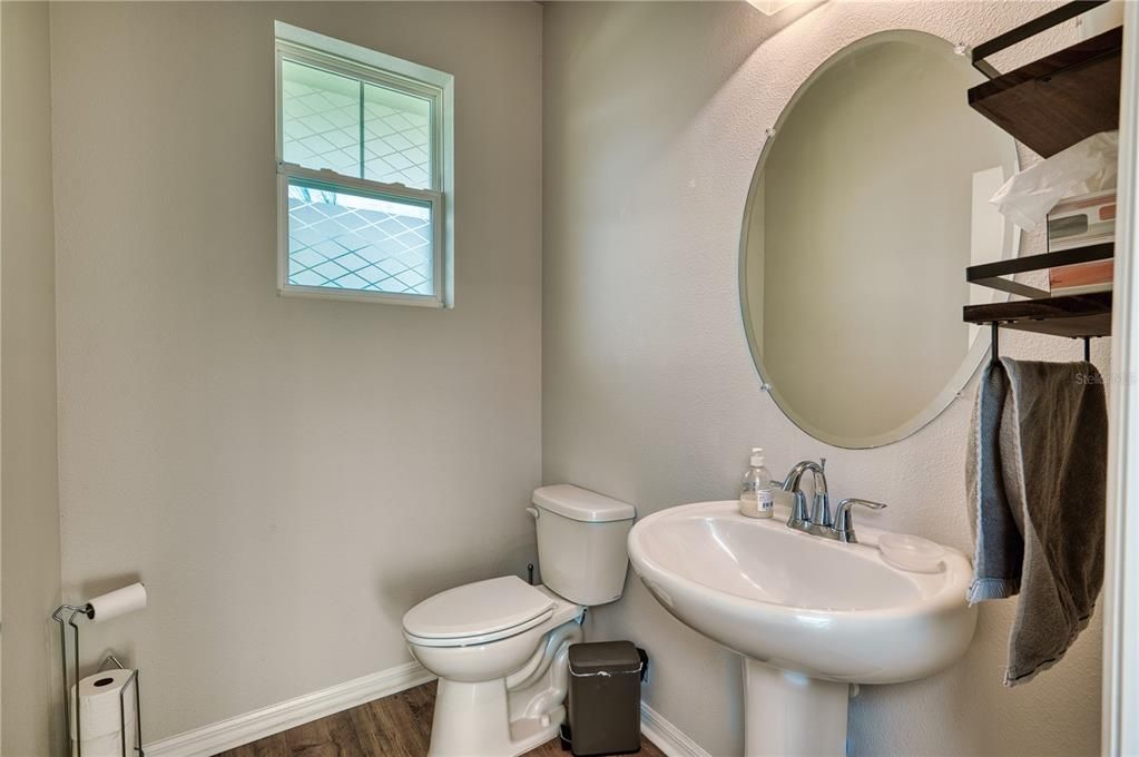 For Sale: $425,000 (3 beds, 2 baths, 2389 Square Feet)
