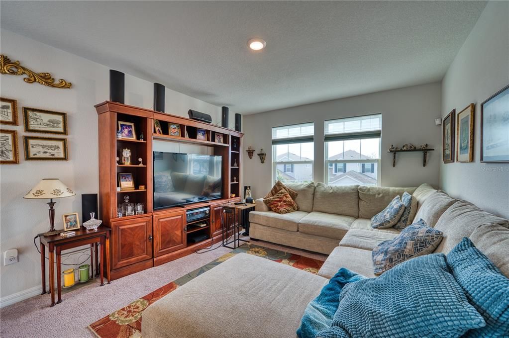 For Sale: $425,000 (3 beds, 2 baths, 2389 Square Feet)