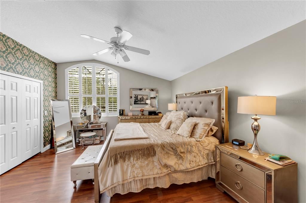 For Rent: $4,100 (3 beds, 2 baths, 2362 Square Feet)