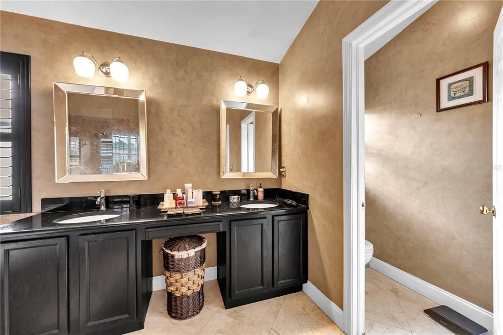 For Rent: $4,100 (3 beds, 2 baths, 2362 Square Feet)