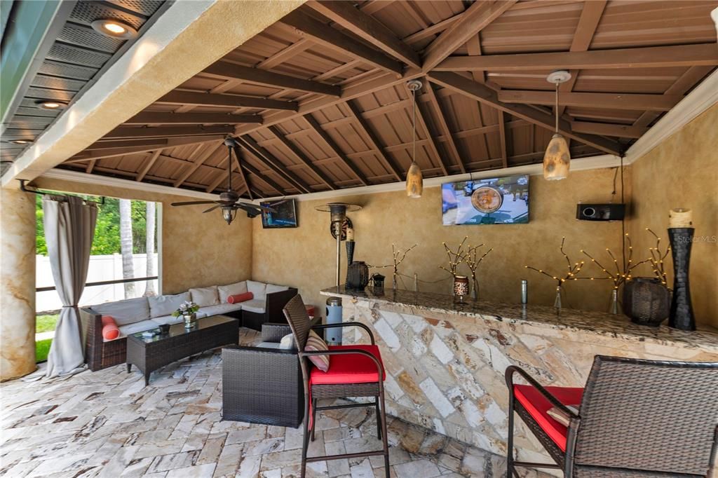 For Rent: $4,100 (3 beds, 2 baths, 2362 Square Feet)