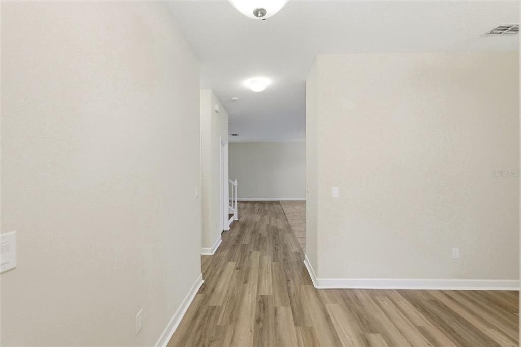 En Venta: $545,000 (5 camas, 3 baños, 2492 Pies cuadrados)