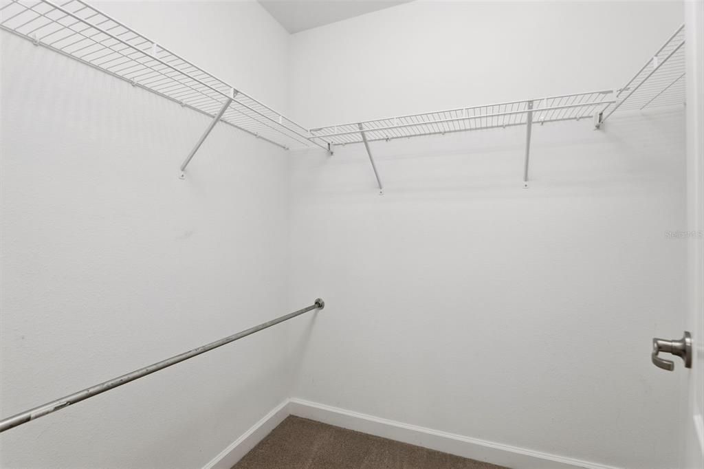 En Venta: $545,000 (5 camas, 3 baños, 2492 Pies cuadrados)