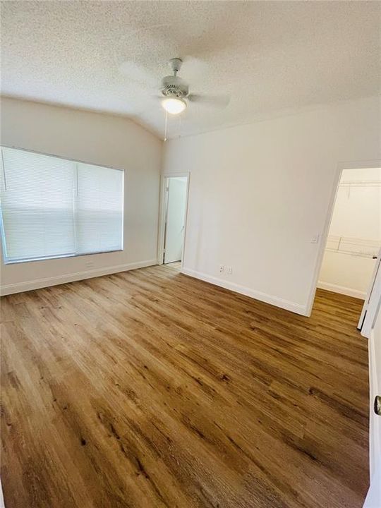 В аренду: $2,420 (3 спален, 2 ванн, 1229 Квадратных фут)