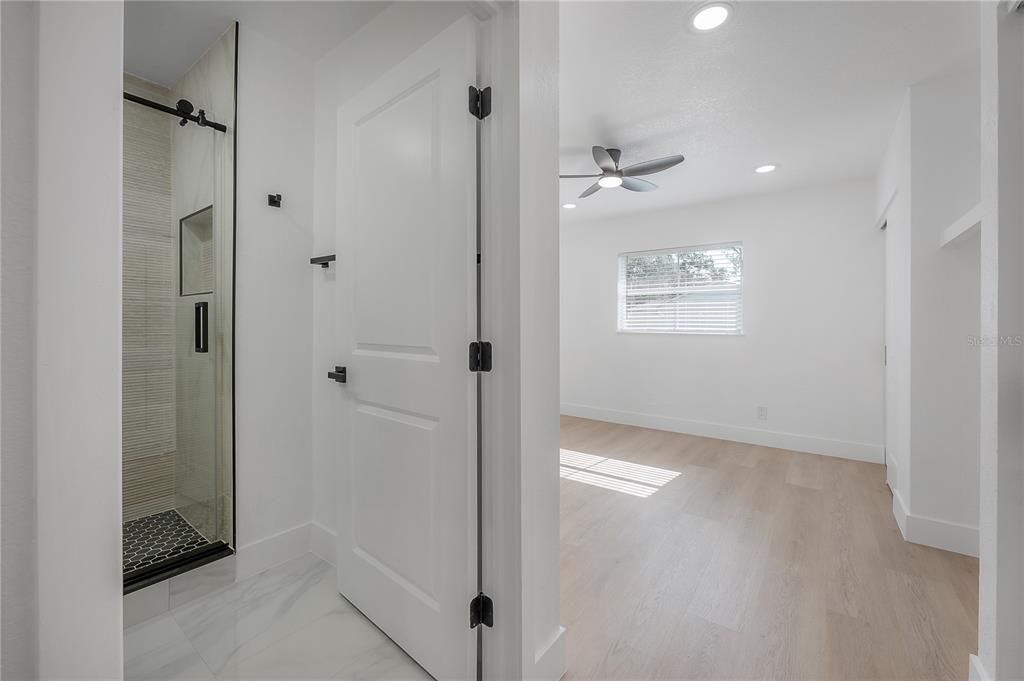 Activo con contrato: $659,900 (4 camas, 3 baños, 1923 Pies cuadrados)