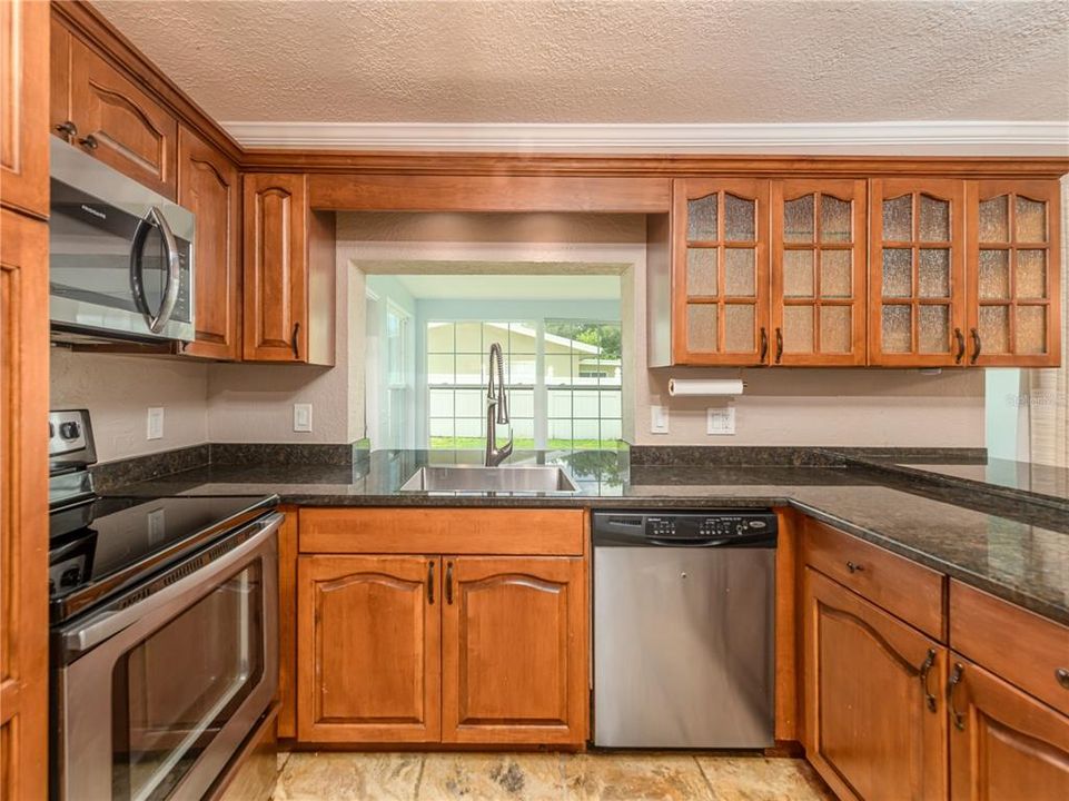 В аренду: $2,900 (3 спален, 2 ванн, 1587 Квадратных фут)