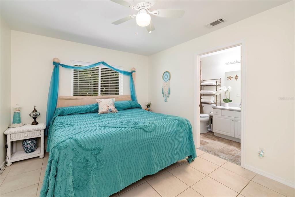 Activo con contrato: $265,000 (3 camas, 2 baños, 1213 Pies cuadrados)