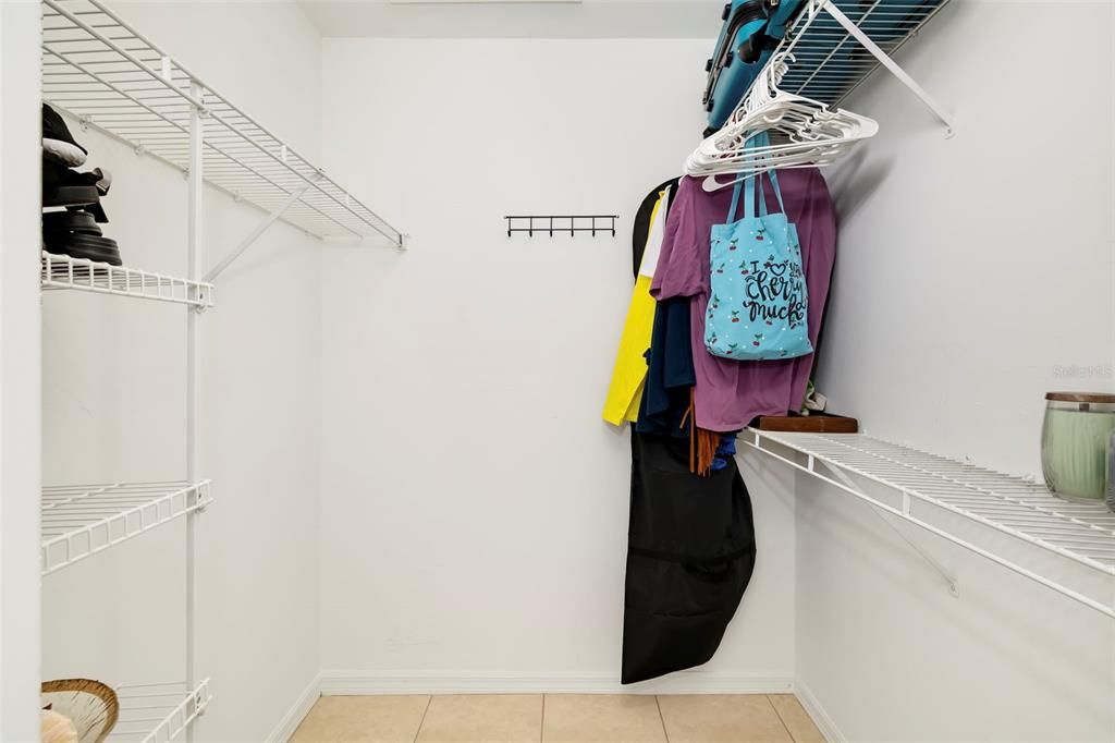 Activo con contrato: $265,000 (3 camas, 2 baños, 1213 Pies cuadrados)