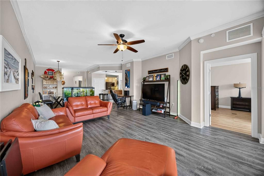 For Sale: $315,000 (3 beds, 2 baths, 1758 Square Feet)