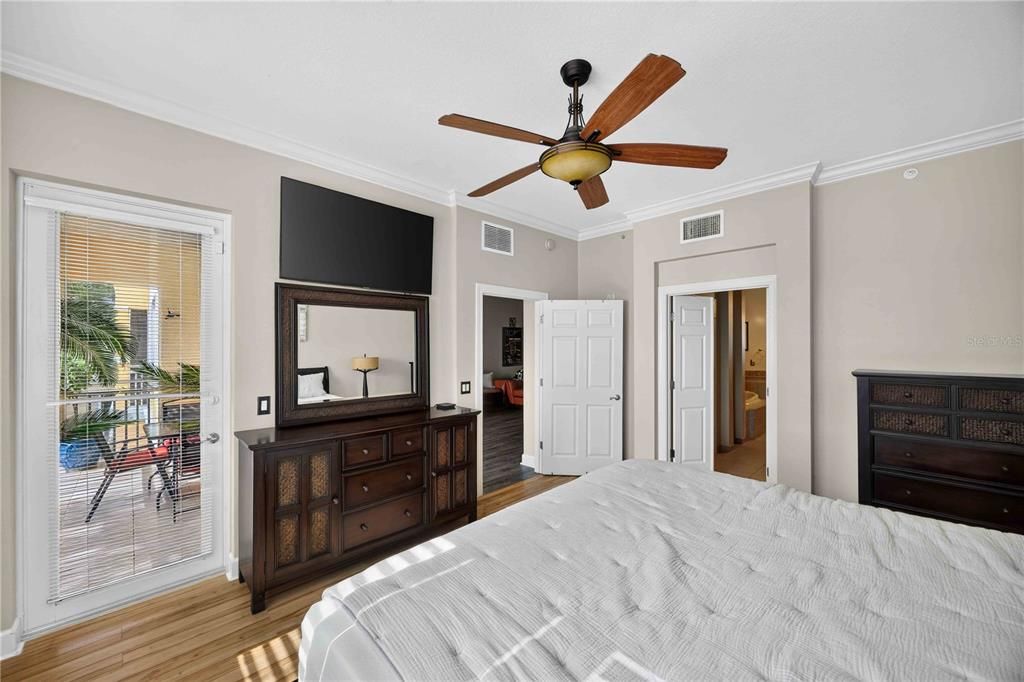 For Sale: $315,000 (3 beds, 2 baths, 1758 Square Feet)