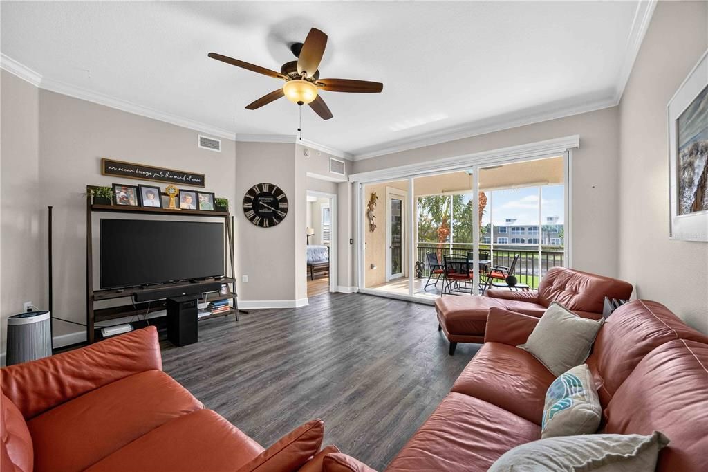 For Sale: $315,000 (3 beds, 2 baths, 1758 Square Feet)