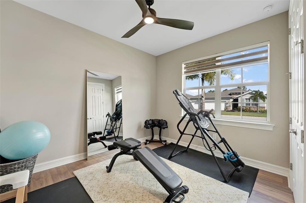 For Sale: $405,000 (3 beds, 2 baths, 1816 Square Feet)