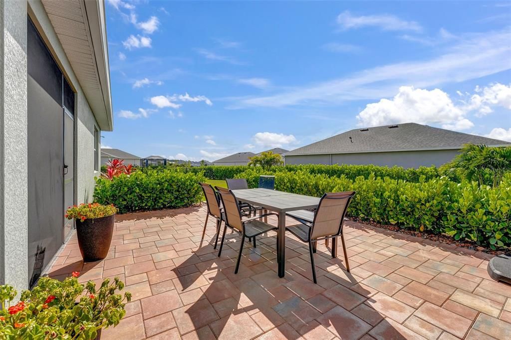 For Sale: $405,000 (3 beds, 2 baths, 1816 Square Feet)