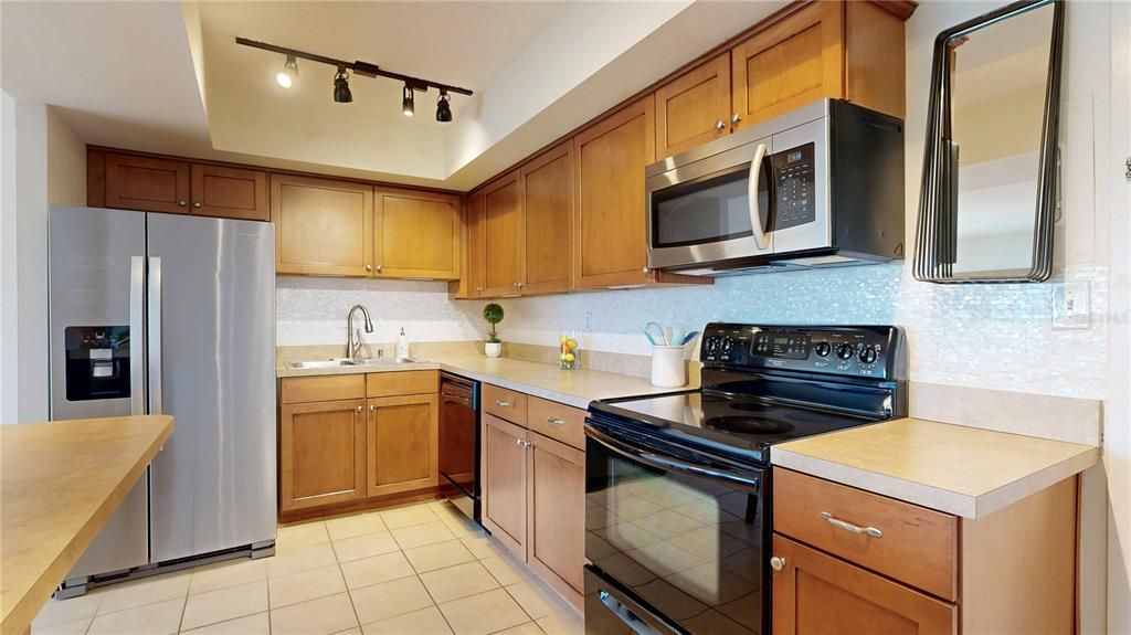 В аренду: $2,350 (1 спален, 1 ванн, 840 Квадратных фут)