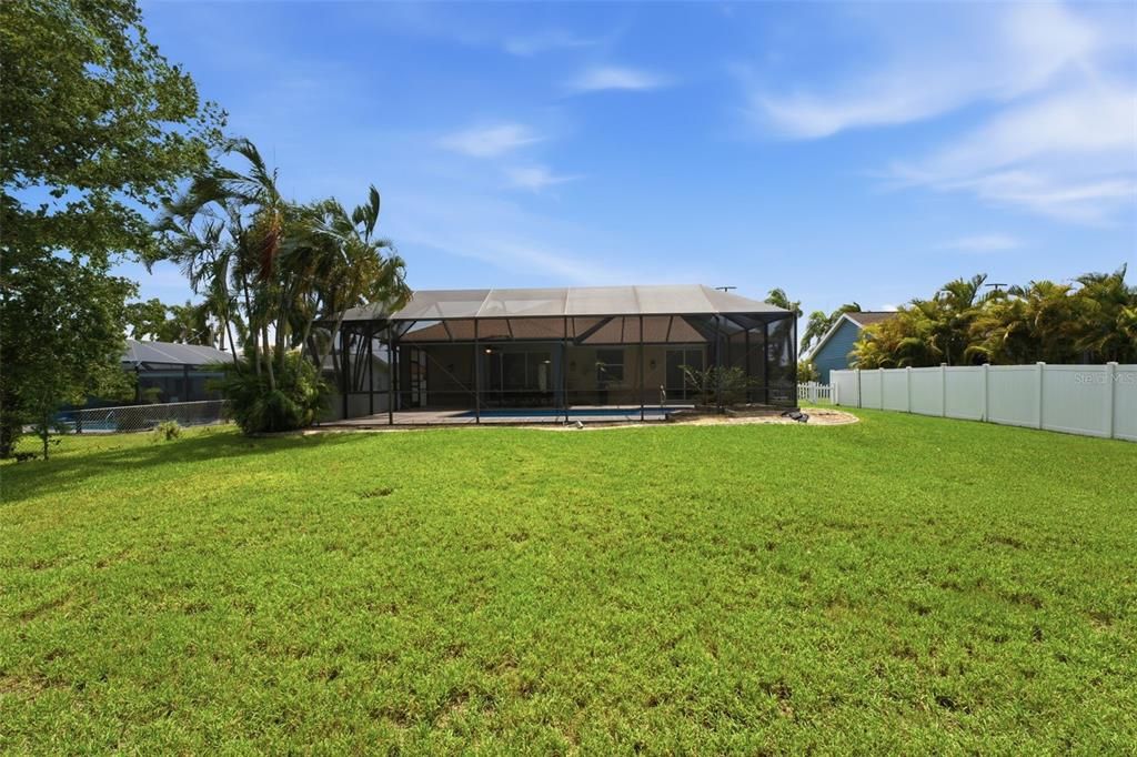 На продажу: $425,000 (3 спален, 2 ванн, 1795 Квадратных фут)