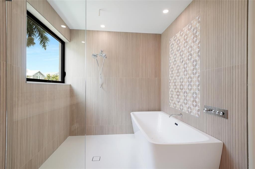En Venta: $5,750,000 (5 camas, 5 baños, 4191 Pies cuadrados)