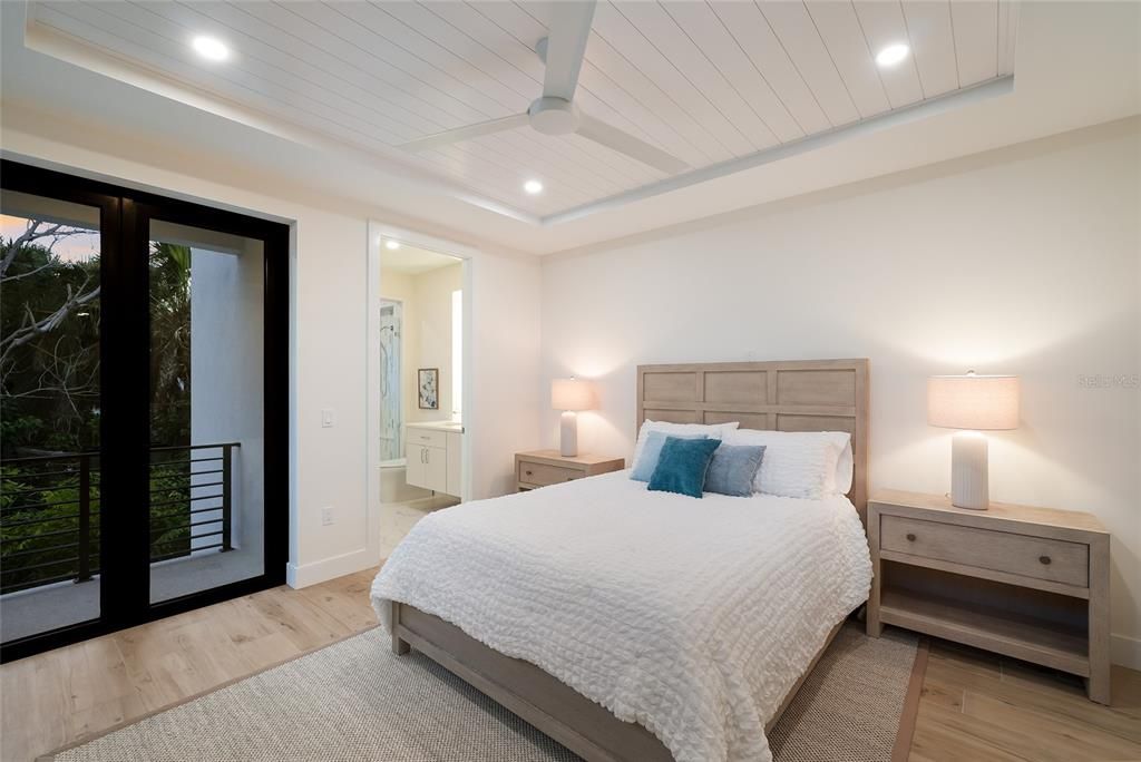 En Venta: $5,750,000 (5 camas, 5 baños, 4191 Pies cuadrados)