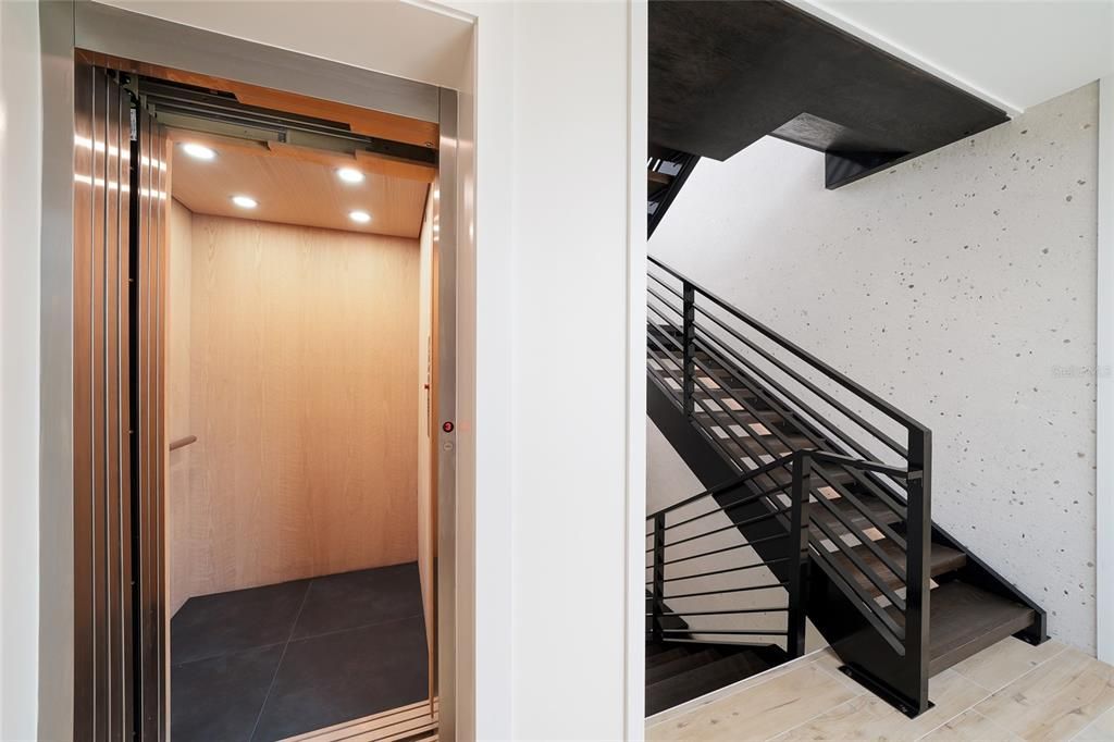En Venta: $5,750,000 (5 camas, 5 baños, 4191 Pies cuadrados)