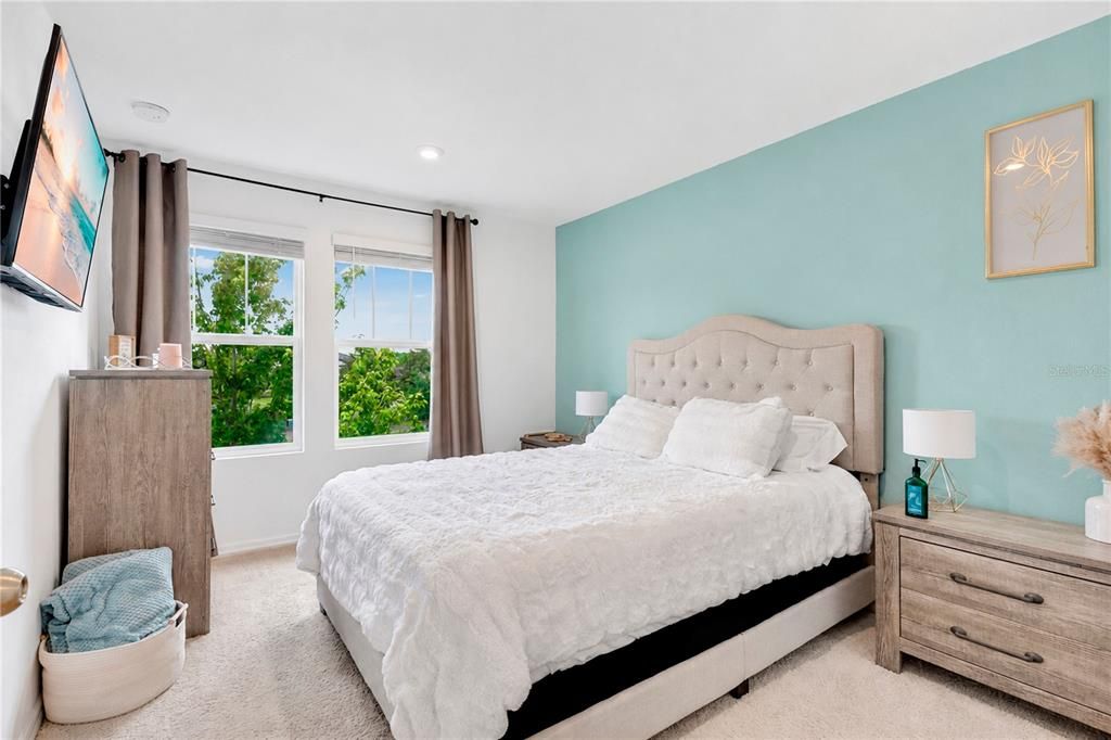 En Venta: $389,900 (3 camas, 2 baños, 1516 Pies cuadrados)