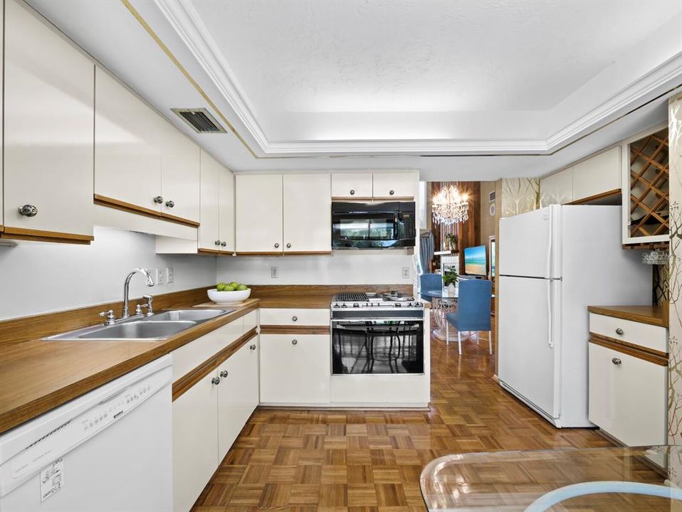 For Sale: $1,150,000 (4 beds, 3 baths, 2165 Square Feet)