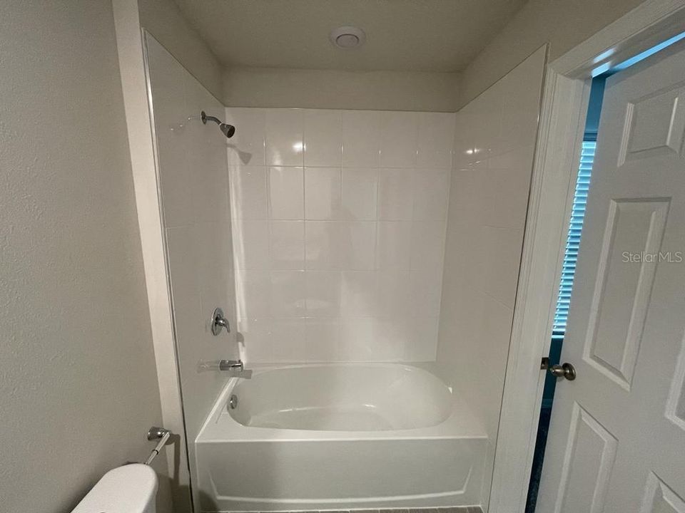 В аренду: $2,000 (3 спален, 2 ванн, 1566 Квадратных фут)