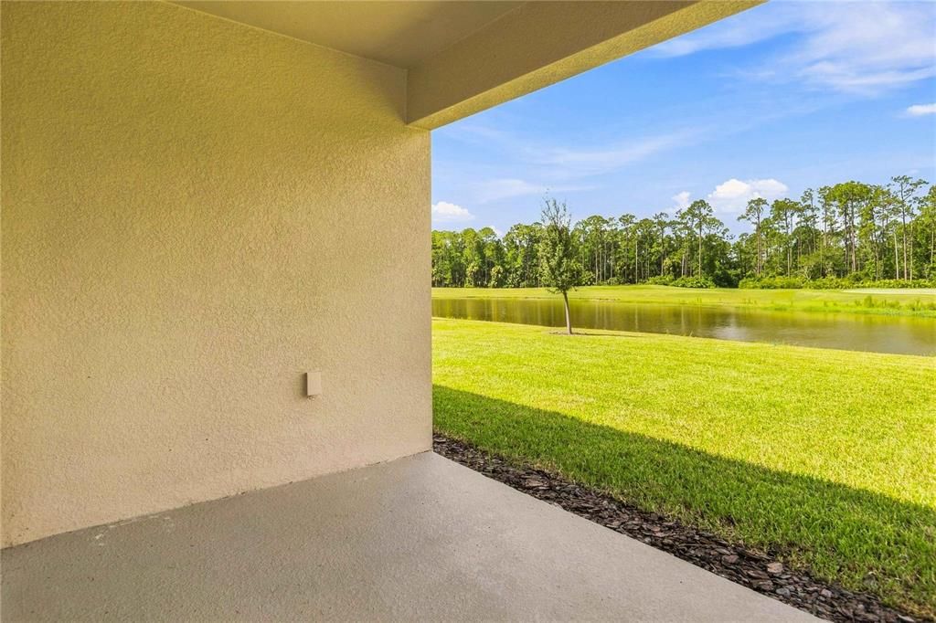 For Sale: $425,000 (4 beds, 2 baths, 1828 Square Feet)