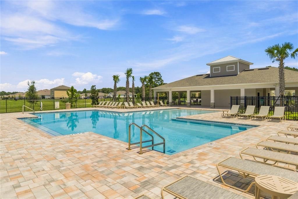 For Sale: $425,000 (4 beds, 2 baths, 1828 Square Feet)