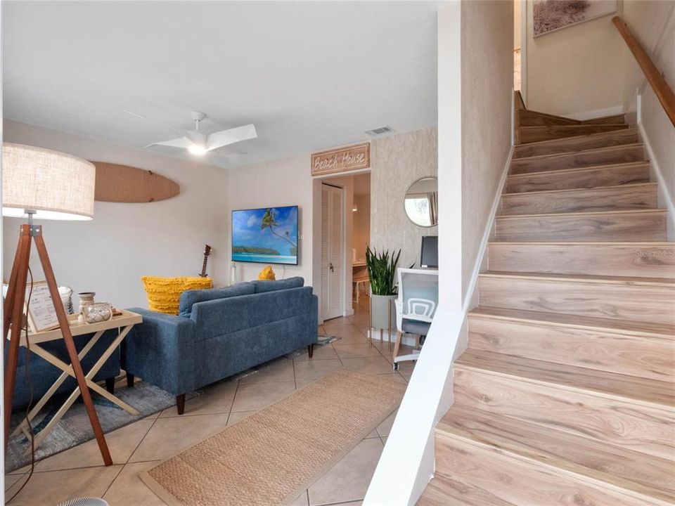 En Venta: $325,000 (2 camas, 2 baños, 936 Pies cuadrados)