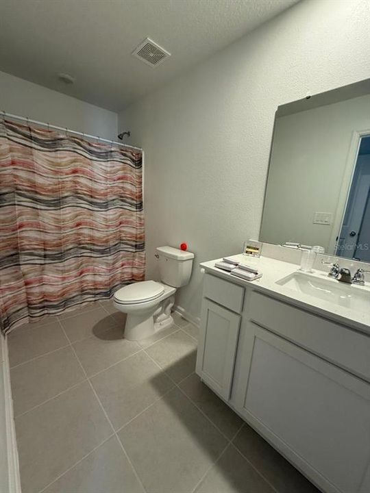 В аренду: $1,850 (3 спален, 2 ванн, 1060 Квадратных фут)