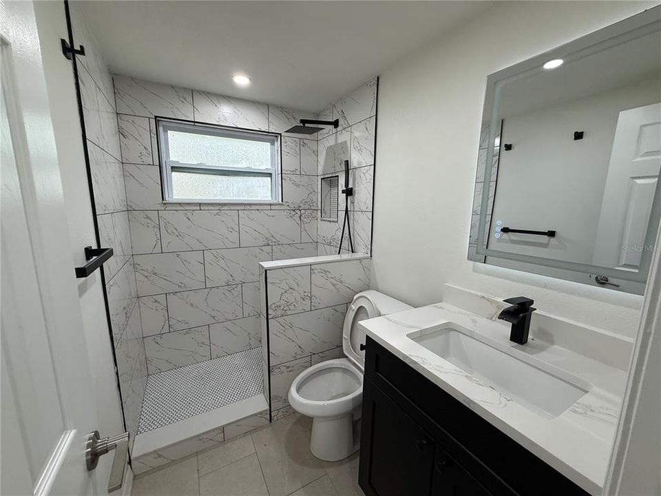 For Sale: $278,900 (3 beds, 2 baths, 1200 Square Feet)