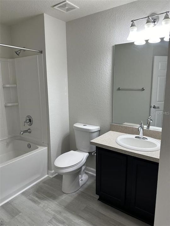 : $1,950 (3 camas, 2 baños, 1584 Pies cuadrados)