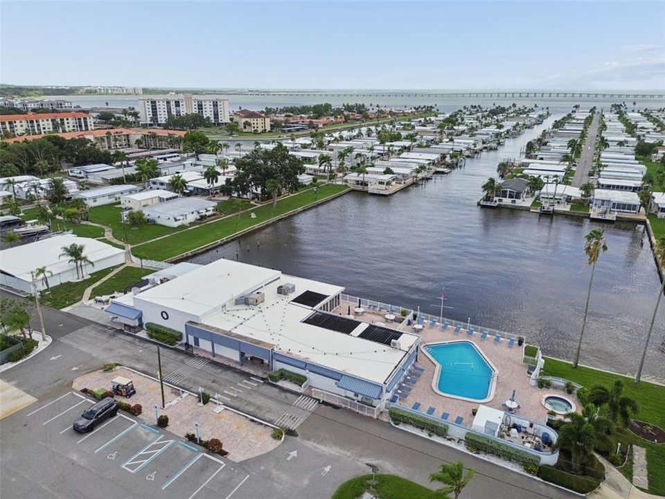 На продажу: $129,000 (2 спален, 2 ванн, 960 Квадратных фут)