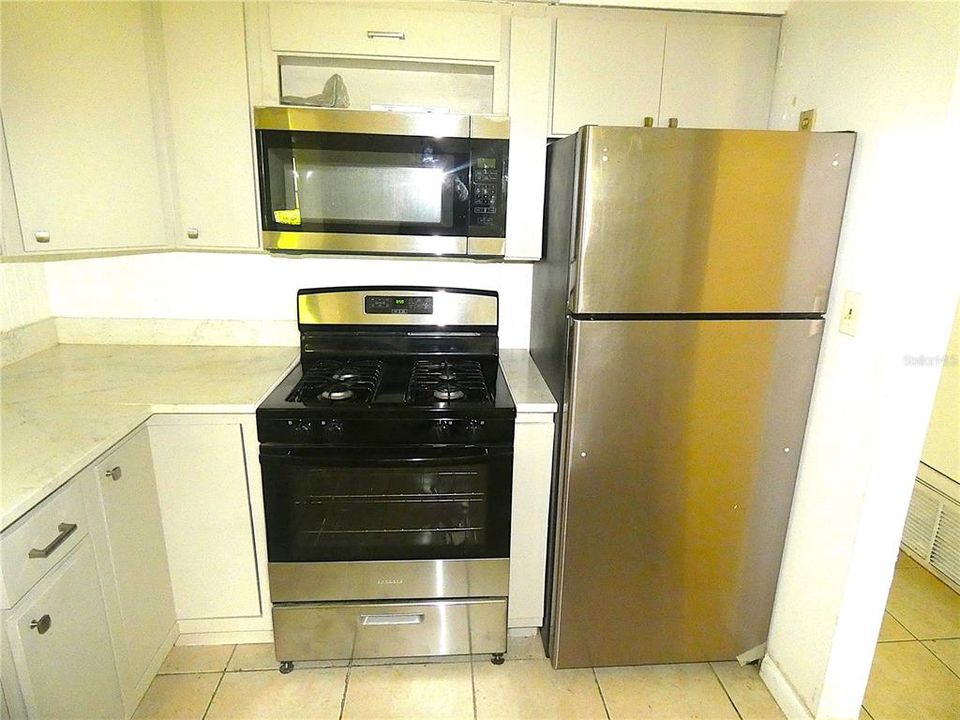 На продажу: $207,000 (3 спален, 1 ванн, 1175 Квадратных фут)