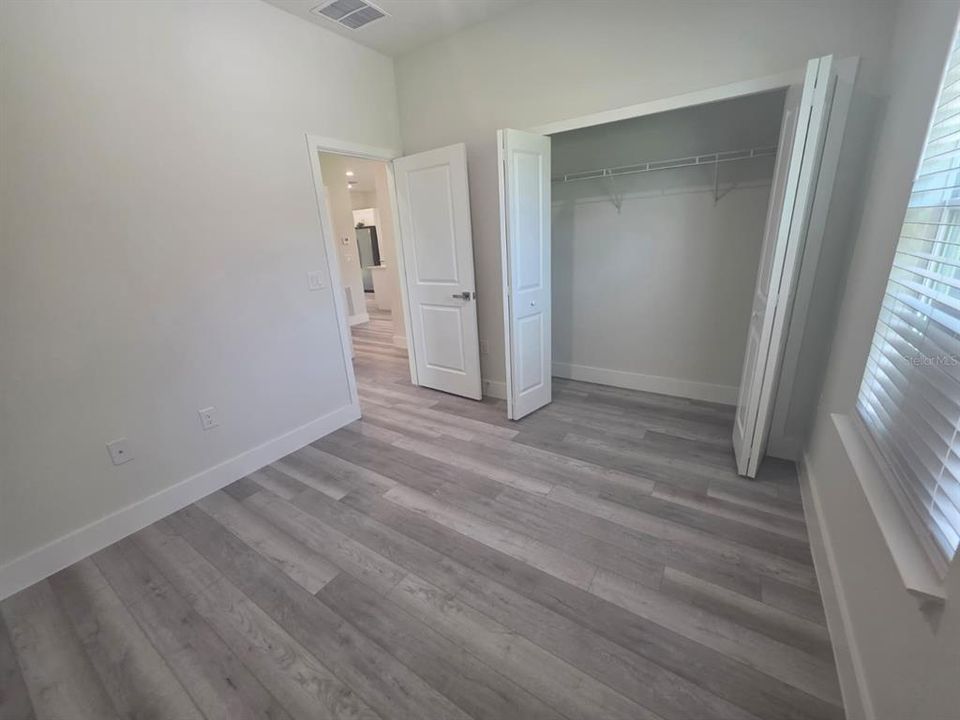 For Rent: $1,550 (3 beds, 2 baths, 1321 Square Feet)