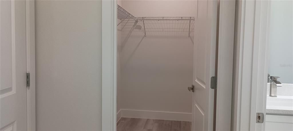 For Rent: $1,550 (3 beds, 2 baths, 1321 Square Feet)
