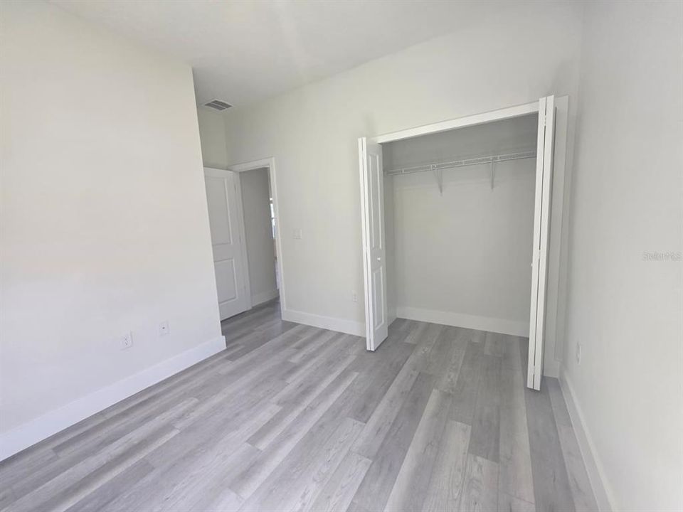 For Rent: $1,550 (3 beds, 2 baths, 1321 Square Feet)