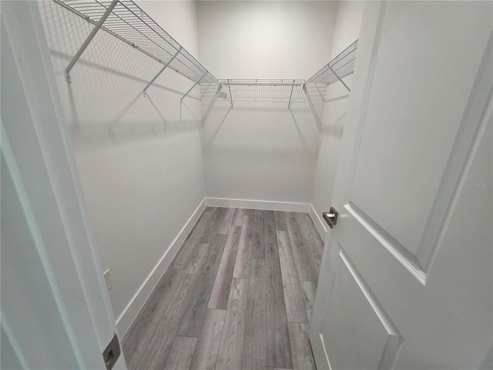 For Rent: $1,550 (3 beds, 2 baths, 1321 Square Feet)