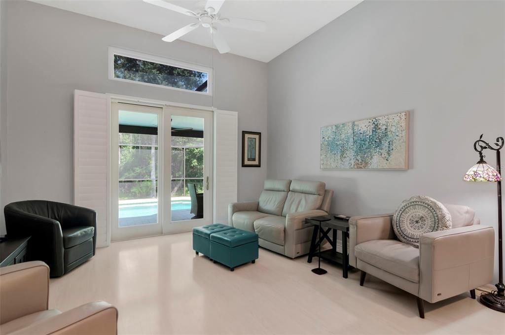 En Venta: $420,000 (2 camas, 2 baños, 1771 Pies cuadrados)