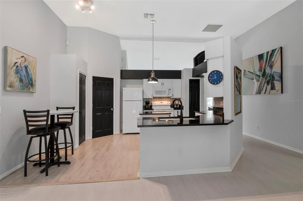 En Venta: $420,000 (2 camas, 2 baños, 1771 Pies cuadrados)