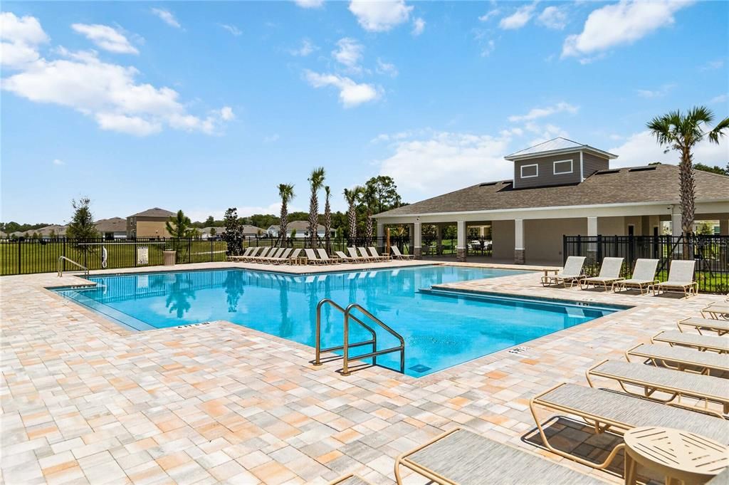 For Sale: $469,000 (5 beds, 3 baths, 2601 Square Feet)