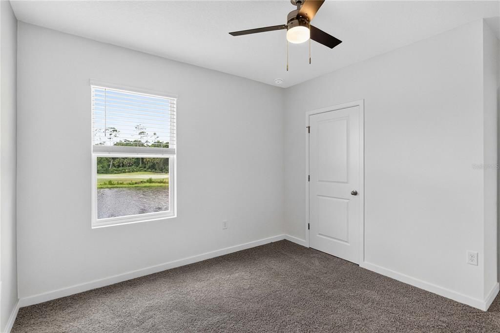 For Sale: $469,000 (5 beds, 3 baths, 2601 Square Feet)
