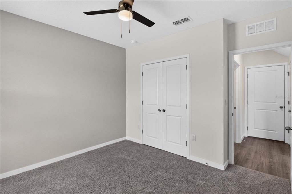 For Sale: $469,000 (5 beds, 3 baths, 2601 Square Feet)