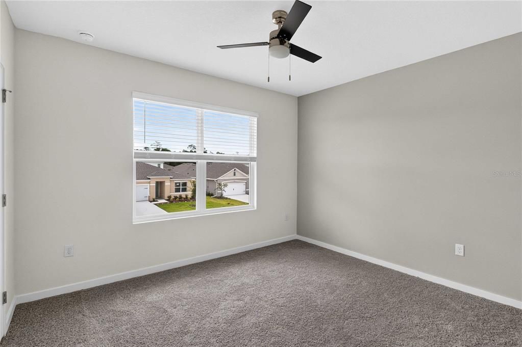 For Sale: $469,000 (5 beds, 3 baths, 2601 Square Feet)