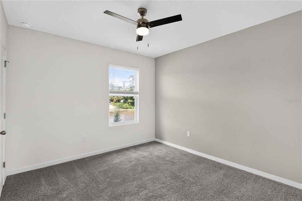 For Sale: $469,000 (5 beds, 3 baths, 2601 Square Feet)
