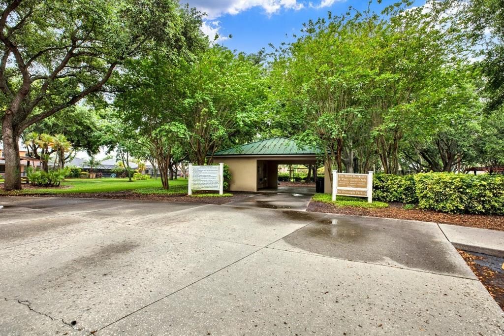 En Venta: $569,900 (4 camas, 3 baños, 2470 Pies cuadrados)