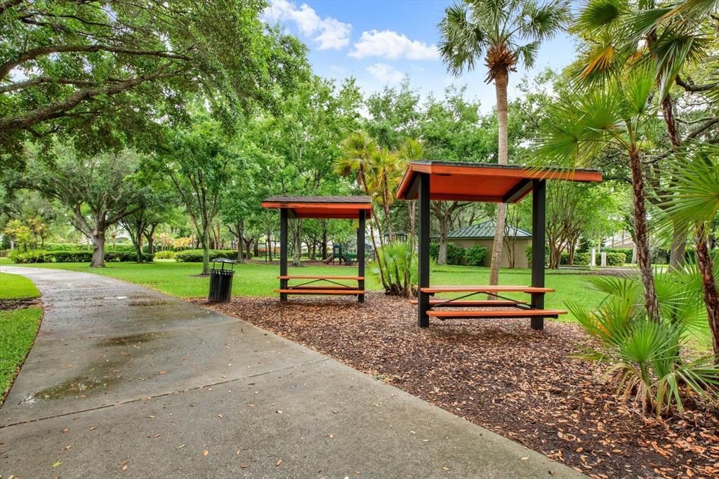 En Venta: $569,900 (4 camas, 3 baños, 2470 Pies cuadrados)
